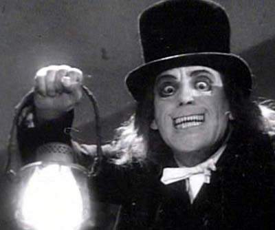 Lon Chaney como el vampiro de LONDON AFTER MIDNIGHT