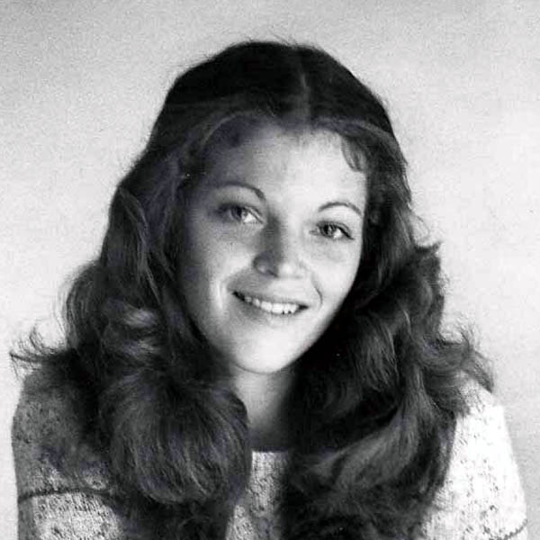 Amy Irving