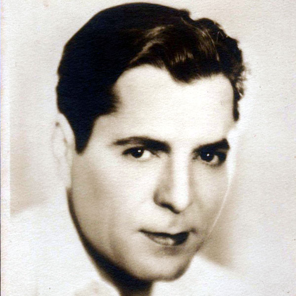 Warner Baxter